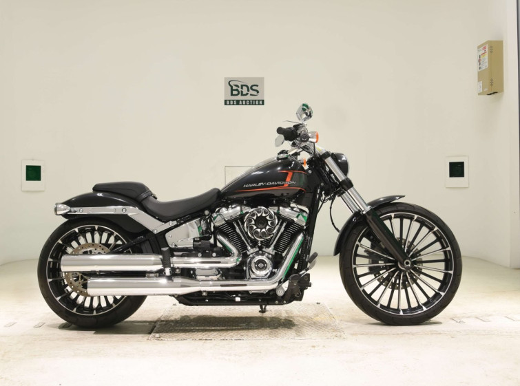 Мотоцикл HD FXBR1920 с пробегом 7411 km