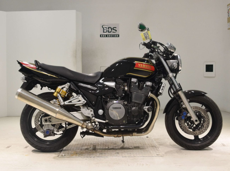 Мотоцикл Yamaha XJR1300 с пробегом 13722 km