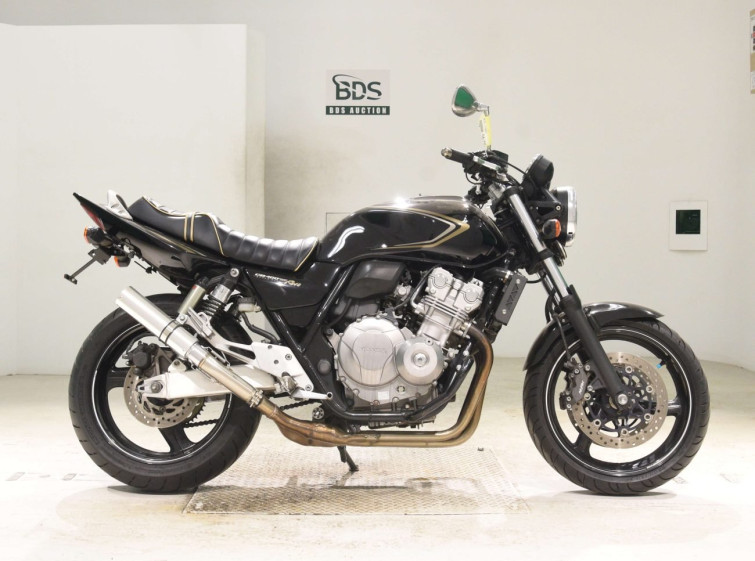 Мотоцикл Honda CB400SFV с пробегом 25620 km
