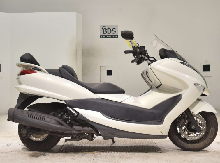 Мотоцикл Yamaha MAJESTY 250 с пробегом 17109 km