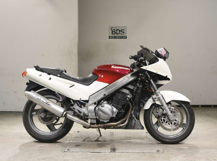 Мотоцикл Kawasaki ZZ-R250 с пробегом 48341 km