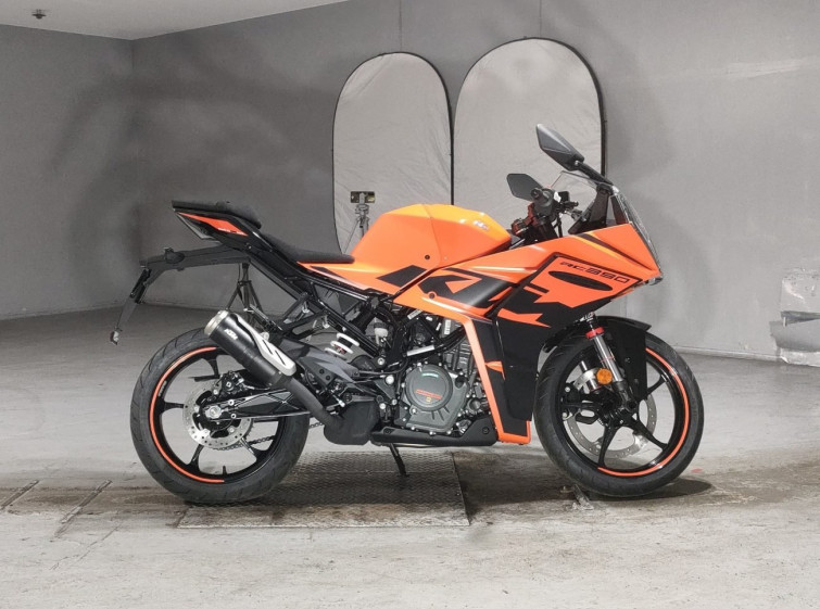 Мотоцикл KTM RC 390