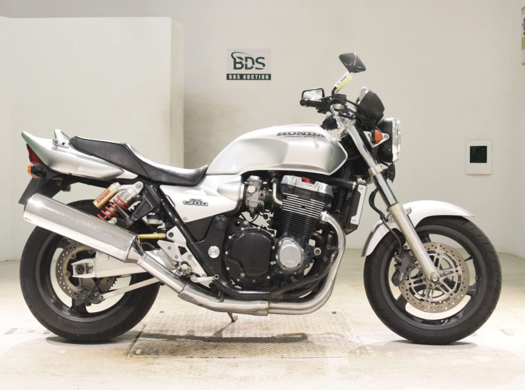 Мотоцикл Honda CB1300SF з пробігом 34175 km