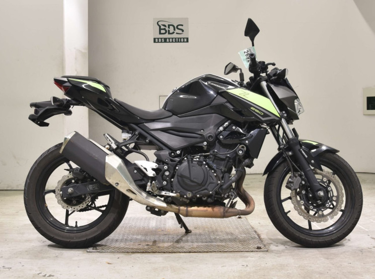 Мотоцикл Kawasaki Z250 з пробігом 12520 km