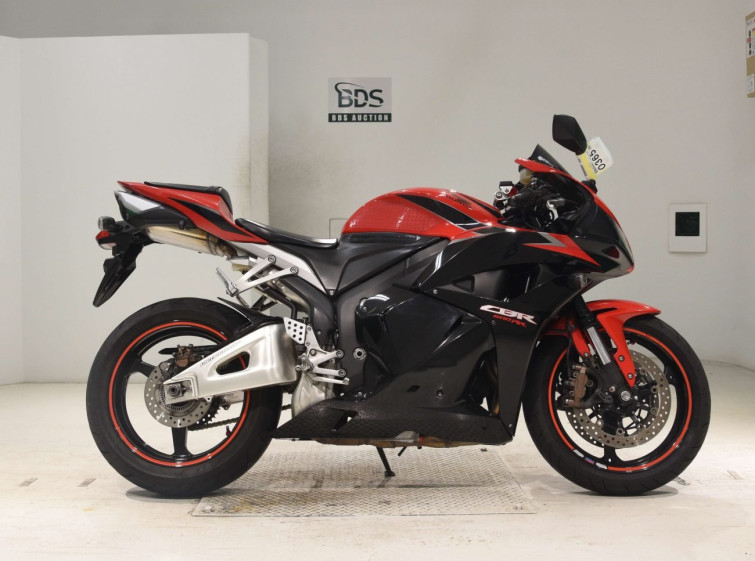 Мотоцикл Honda CBR600RR з пробігом 25265 km