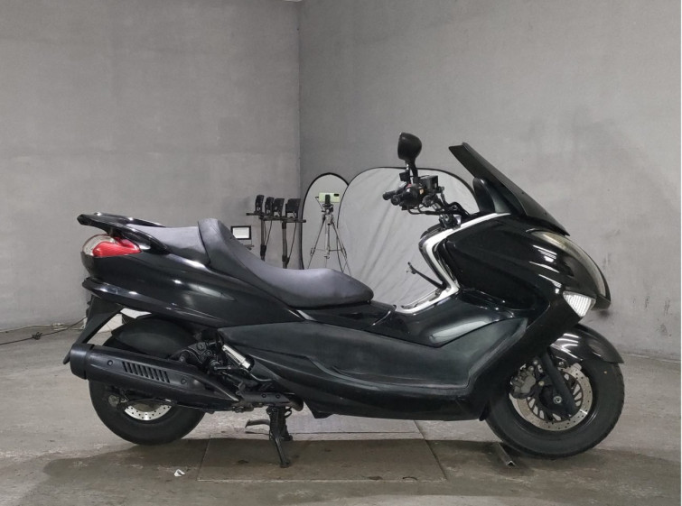 Мотоцикл Yamaha MAJESTY 250 с пробегом 32054 km