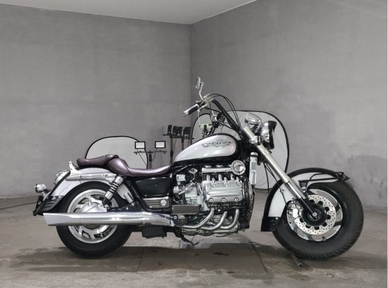 Мотоцикл Honda GL1500C F6C VALKYRIE с пробегом 19437 km