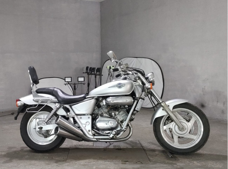 Мотоцикл Honda MAGNA250 с пробегом 19006 km