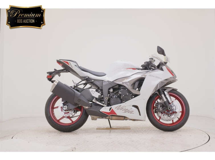 Мотоцикл Kawasaki ZX-6RA з пробігом 105 km