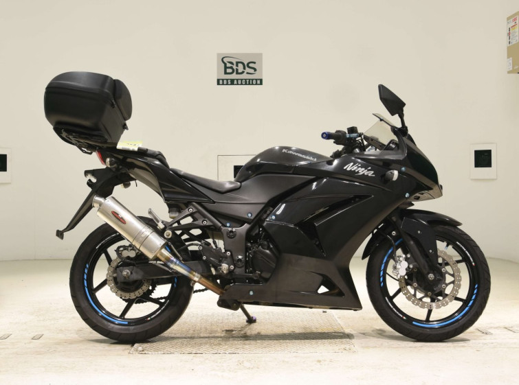 Мотоцикл Kawasaki NINJA250R з пробігом 24192 km
