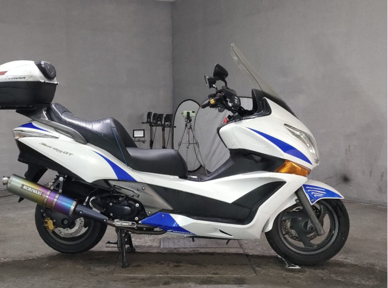 Мотоцикл Honda SILVERWING600GT с пробегом 15226 km