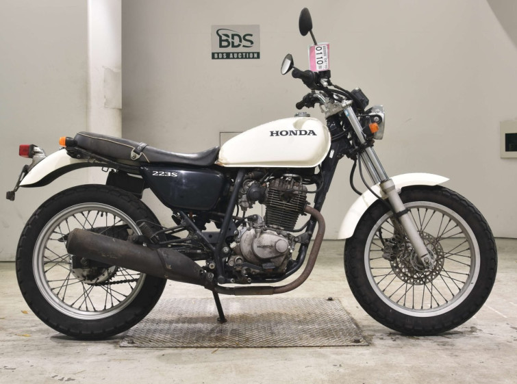 Мотоцикл Honda CB223S с пробегом 20002 km