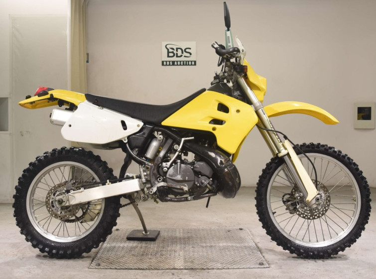 Мотоцикл Suzuki RMX250S с пробегом 2543 km