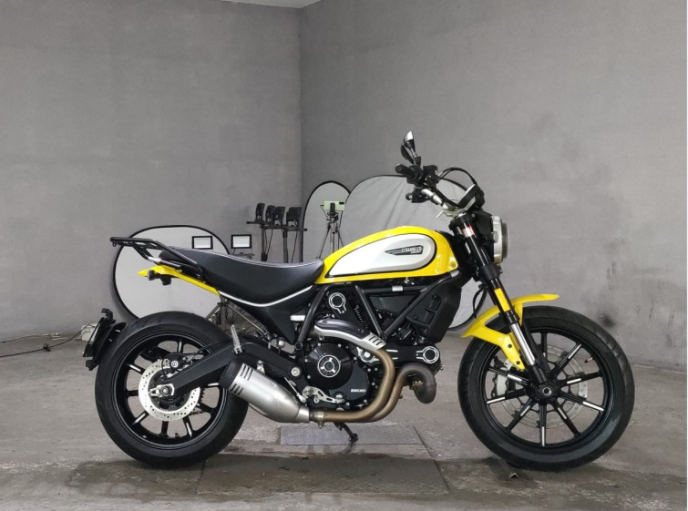 Мотоцикл Ducati SCRAMBLER 803 ICON з пробігом 10725 km