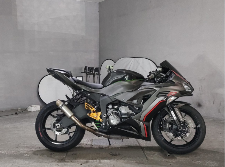 Мотоцикл Kawasaki ZX-6R с пробегом 15817 km