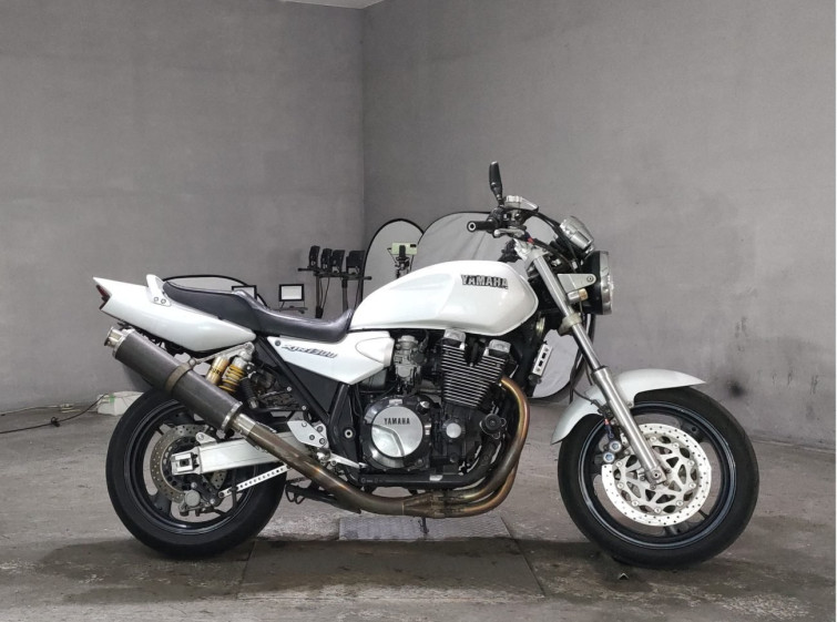 Мотоцикл Yamaha XJR1200 с пробегом 53364 km