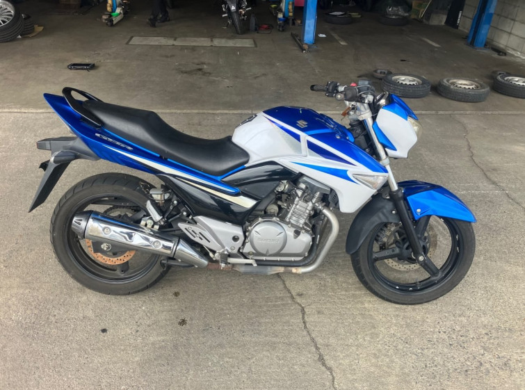 Мотоцикл Suzuki GSR250 з пробігом 48132 km