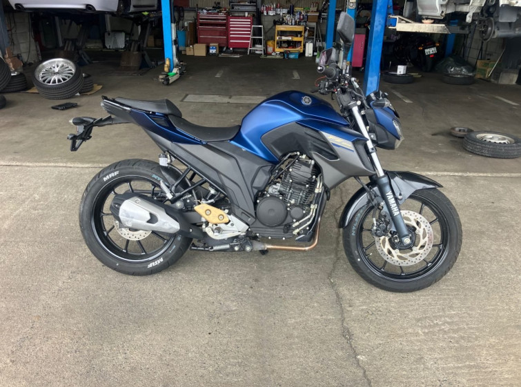 Мотоцикл Yamaha FZ25 з пробігом 8364 km