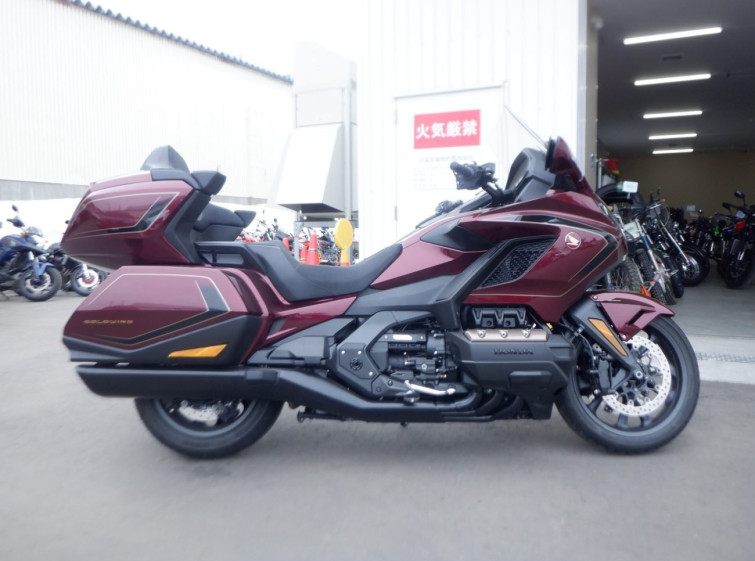 Мотоцикл Honda GL1800 TOUR з пробігом 431 km