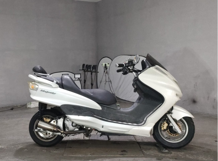 Мотоцикл Yamaha MAJESTY 250 с пробегом 23922 km