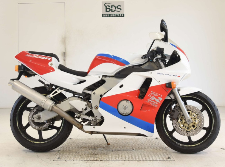 Мотоцикл Honda CBR250RR с пробегом 17699 km