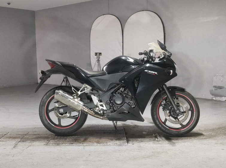 Мотоцикл Honda CBR250R з пробігом 20344 km