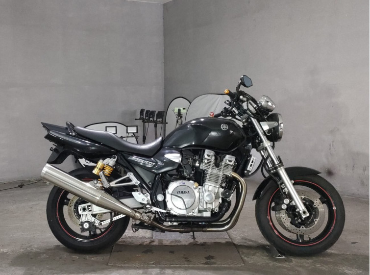 Мотоцикл Yamaha XJR1300 с пробегом 32751 km