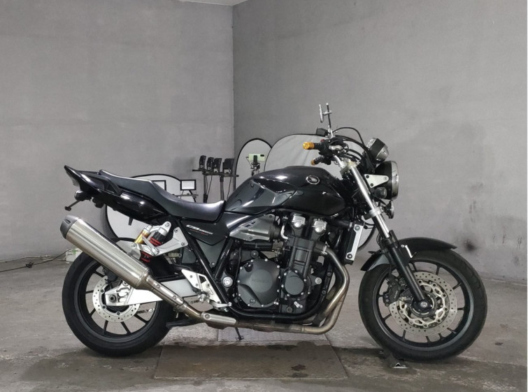 Мотоцикл Honda CB1300SF з пробігом 14367 km