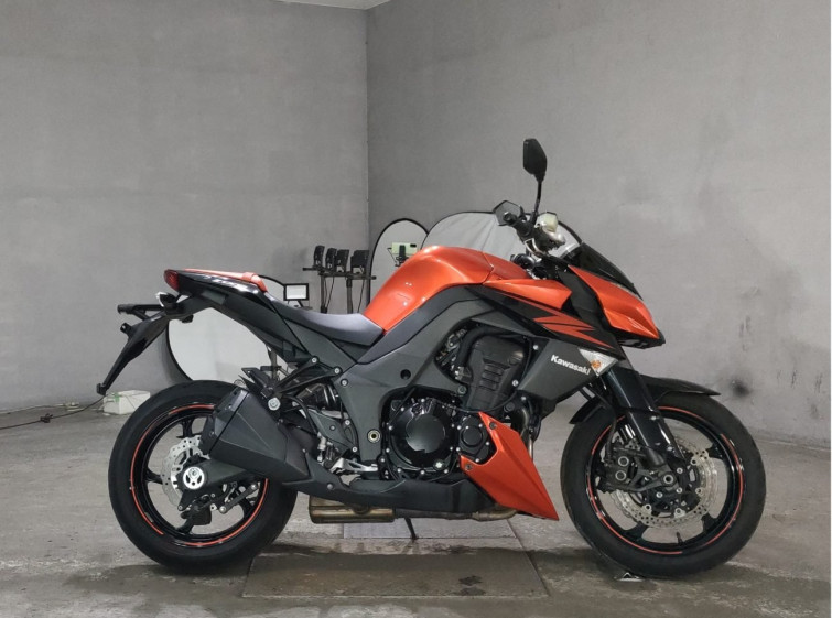 Мотоцикл Kawasaki Z1000 з пробігом 14139 km