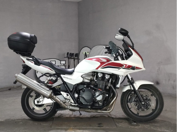 Мотоцикл Honda CB1300 SUPER BOL D’OR с пробегом 24691 km