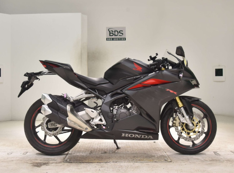 Мотоцикл Honda CBR250RR с пробегом 5314 km