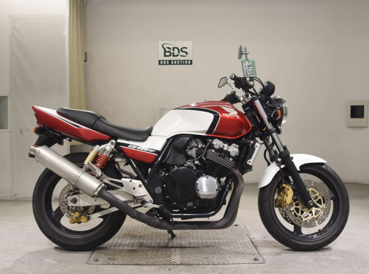 Мотоцикл Honda CB400SFV з пробігом 63351 km