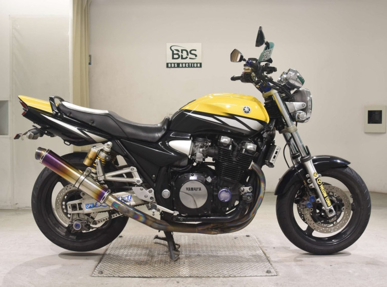 Мотоцикл Yamaha XJR1300 с пробегом 87914 km