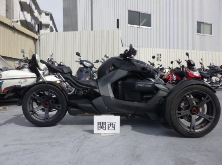 Мотоцикл Can-Am RYKER 900