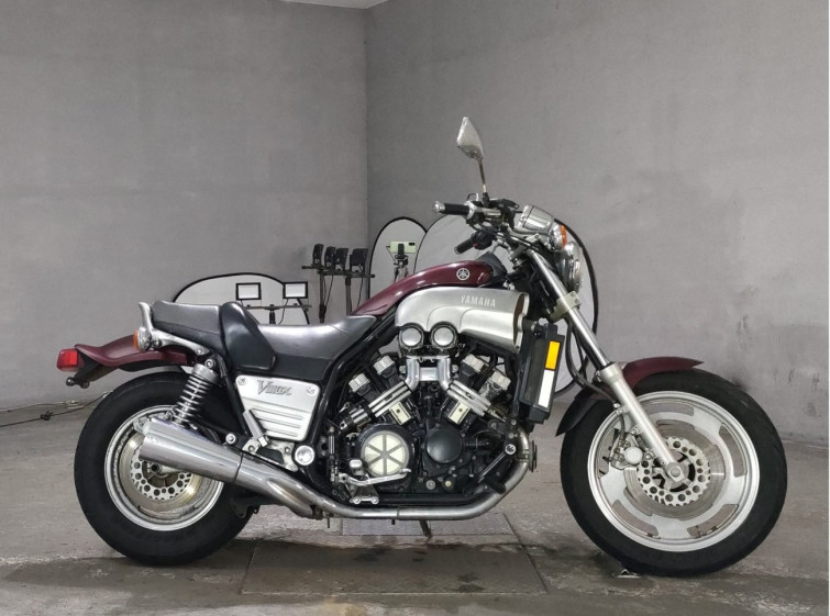 Мотоцикл Yamaha V-MAX1200 с пробегом 20136 m