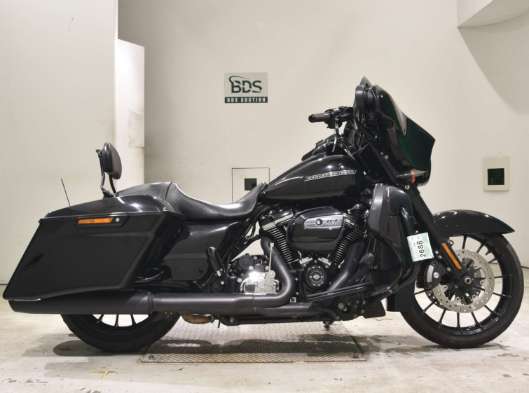 Мотоцикл HD STREET GLIDE FLHXS1870 с пробегом 26301 km