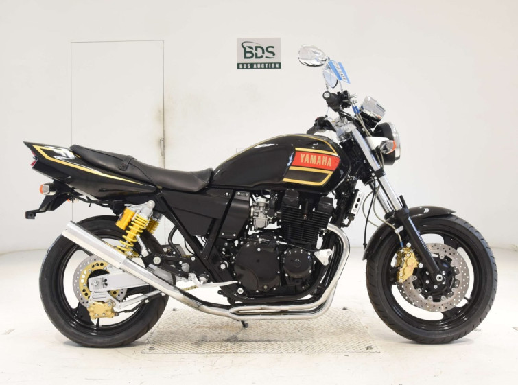 Мотоцикл Yamaha XJR400 с пробегом 6411 km