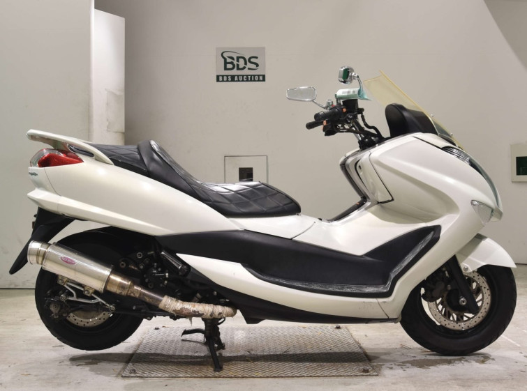 Мотоцикл Yamaha MAJESTY 250 с пробегом 52518 km