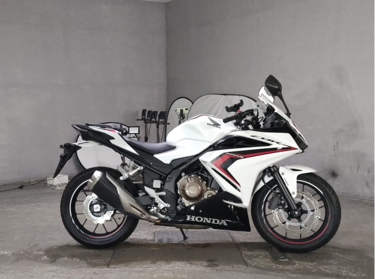 Мотоцикл Honda CBR400R з пробігом 6016 km