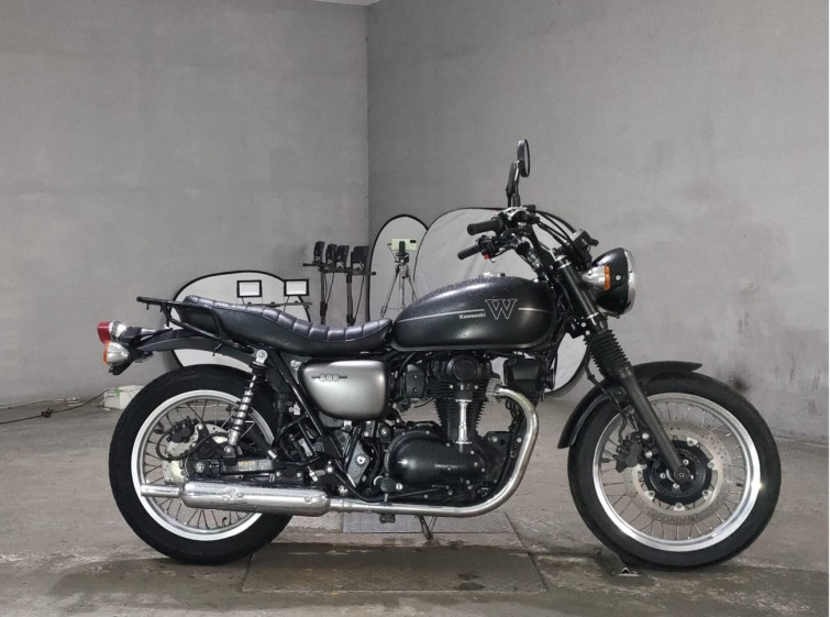 Мотоцикл Kawasaki W800 с пробегом 15614 km