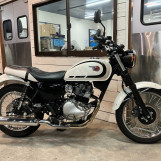 Мотоцикл Kawasaki W230 с пробегом 1165 km