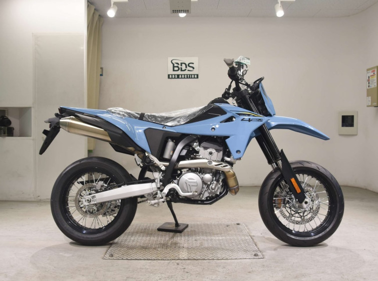Мотоцикл Suzuki DR-Z4SM