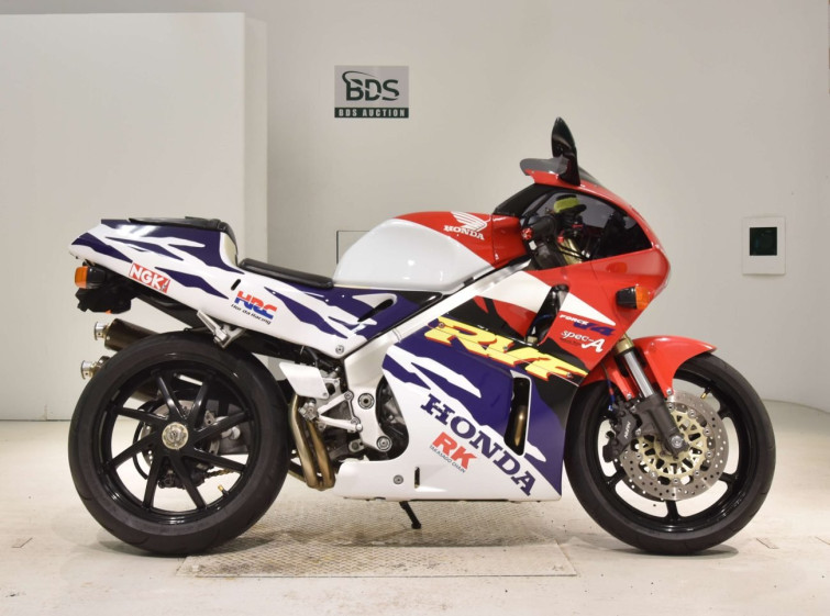Мотоцикл Honda RVF400 з пробігом 765 km