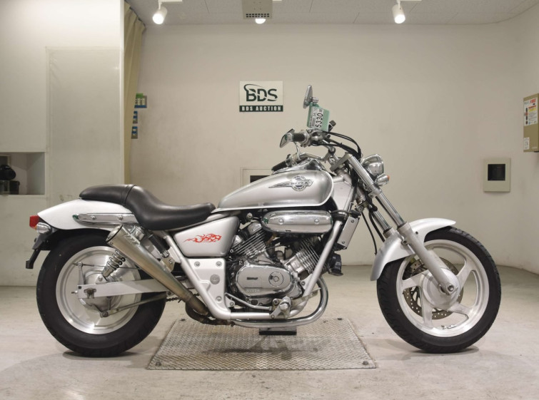 Мотоцикл Honda MAGNA250 с пробегом 33411 km