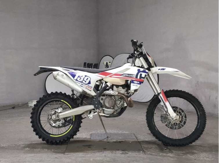 Мотоцикл Husqvarna FE250 с пробегом 5154 km