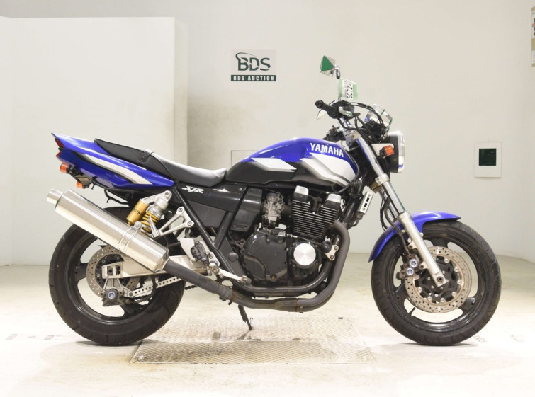 Мотоцикл Yamaha XJR400