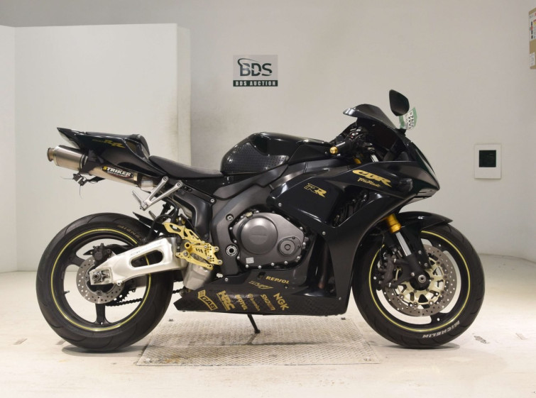 Мотоцикл Honda CBR1000RR с пробегом 56138 km