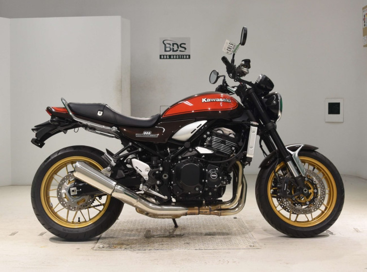 Мотоцикл Kawasaki Z900RS с пробегом 1876 km