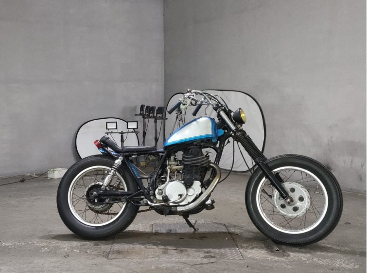 Мотоцикл Yamaha SR400 з пробігом 2253 km