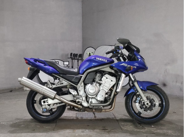 Мотоцикл Yamaha FZS1000 FAZER с пробегом 32442 m